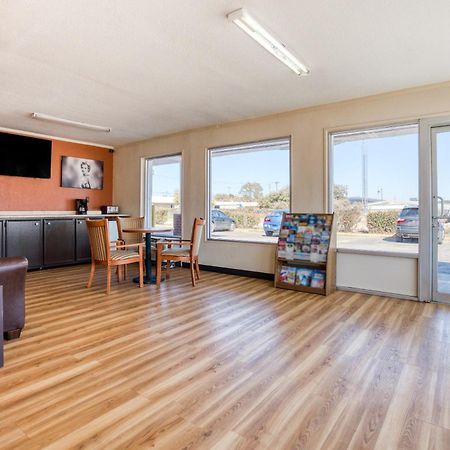 Oyo Hotel Waco University Area I-35 ภายนอก รูปภาพ